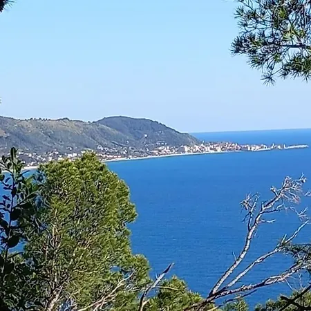 Allegra E Il Mare